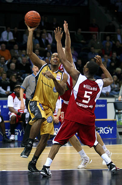 期待着他在 期待着他在