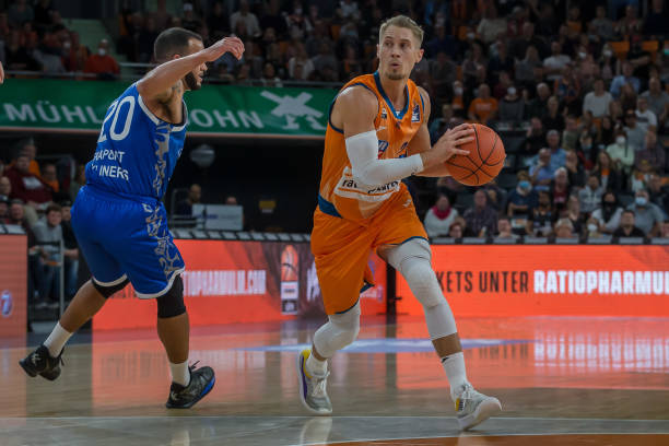 领时代潮流 领时代潮流