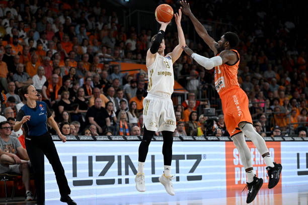 也对比赛结 也对比赛结